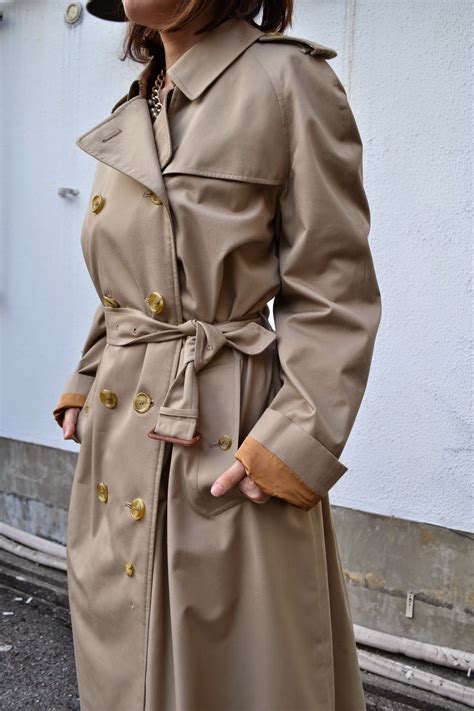 burberry vintage trench coat womens|burberry trench second hand.